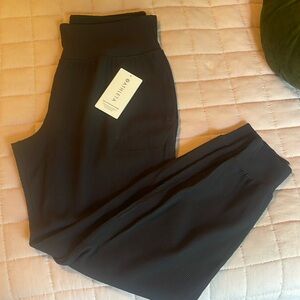 Athleta salutation ribbed jogger